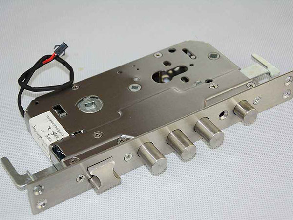 宽甸24小时上门开锁公司